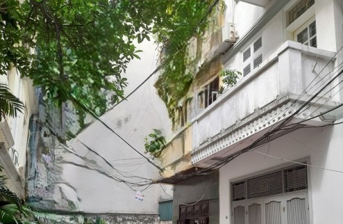 Cho thuê nhà ngõ ô tô tránh Hào Nam - Đống đa - 50m - 4 tầng - 18 triệu - ở, VP, KD đỉnh